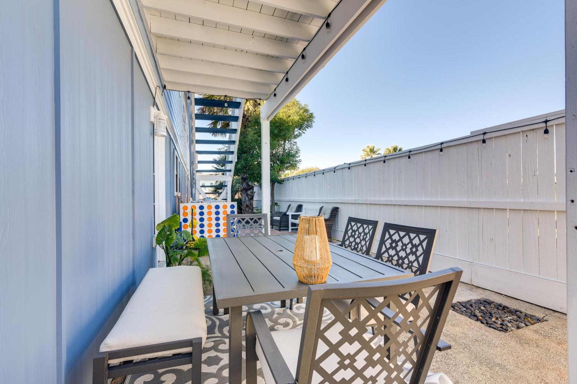 Seaside Retreat In Galveston Near Pleasure Pier!ヴィラ エクステリア 写真