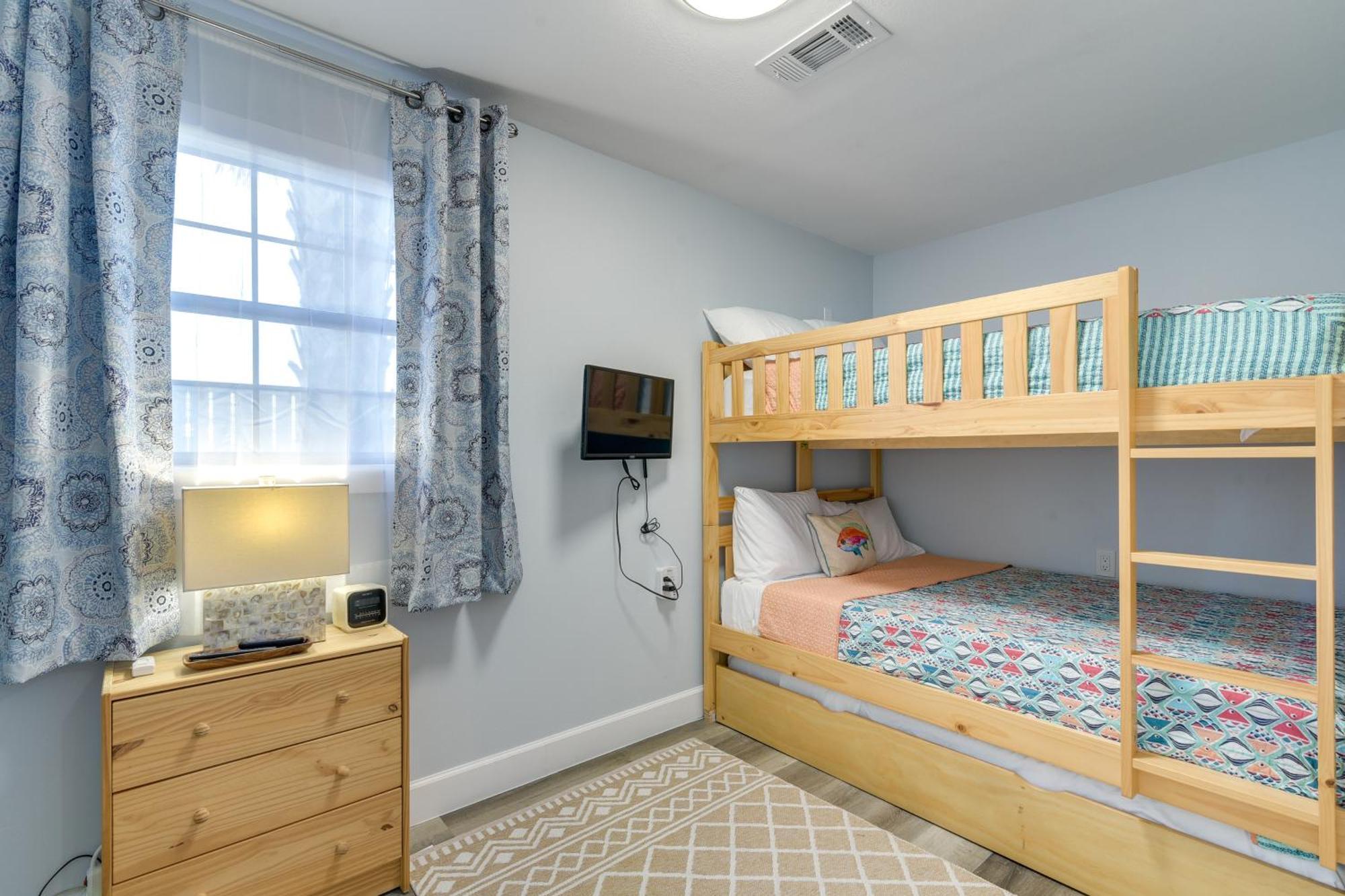 Seaside Retreat In Galveston Near Pleasure Pier!ヴィラ エクステリア 写真